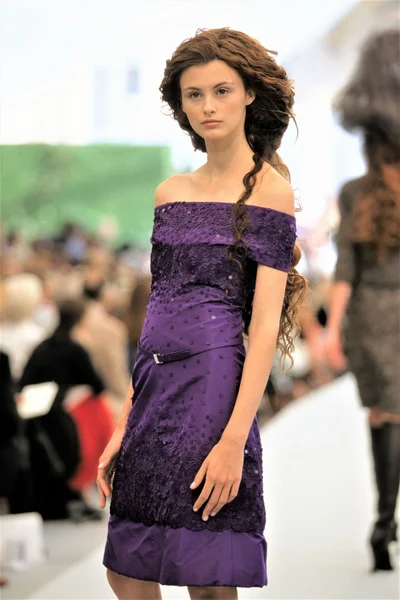 Look 9